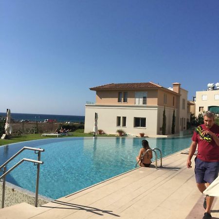 Lingna Luxury Apartment Lighthouse Paphos Ngoại thất bức ảnh