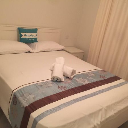 Lingna Luxury Apartment Lighthouse Paphos Ngoại thất bức ảnh